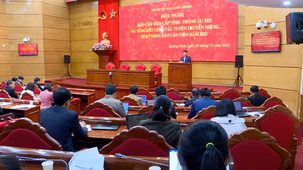 Quang cảnh hội nghị