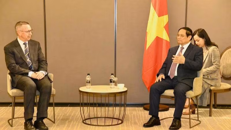 Thủ tướng Phạm Minh Chính tiếp ông Neil Quigley, Hiệu trưởng Trường đại học Waikato.