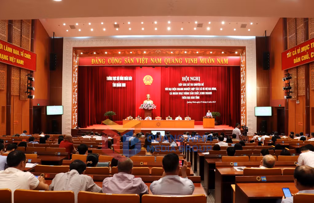 Quang cảnh hội nghị.
