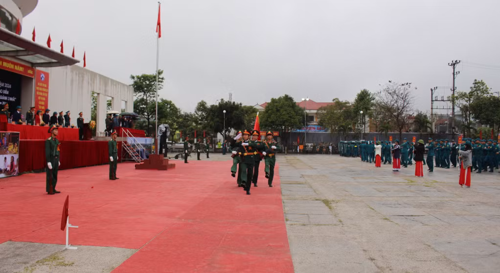 Diễu binh tại Lễ ra quân huấn luyện.
