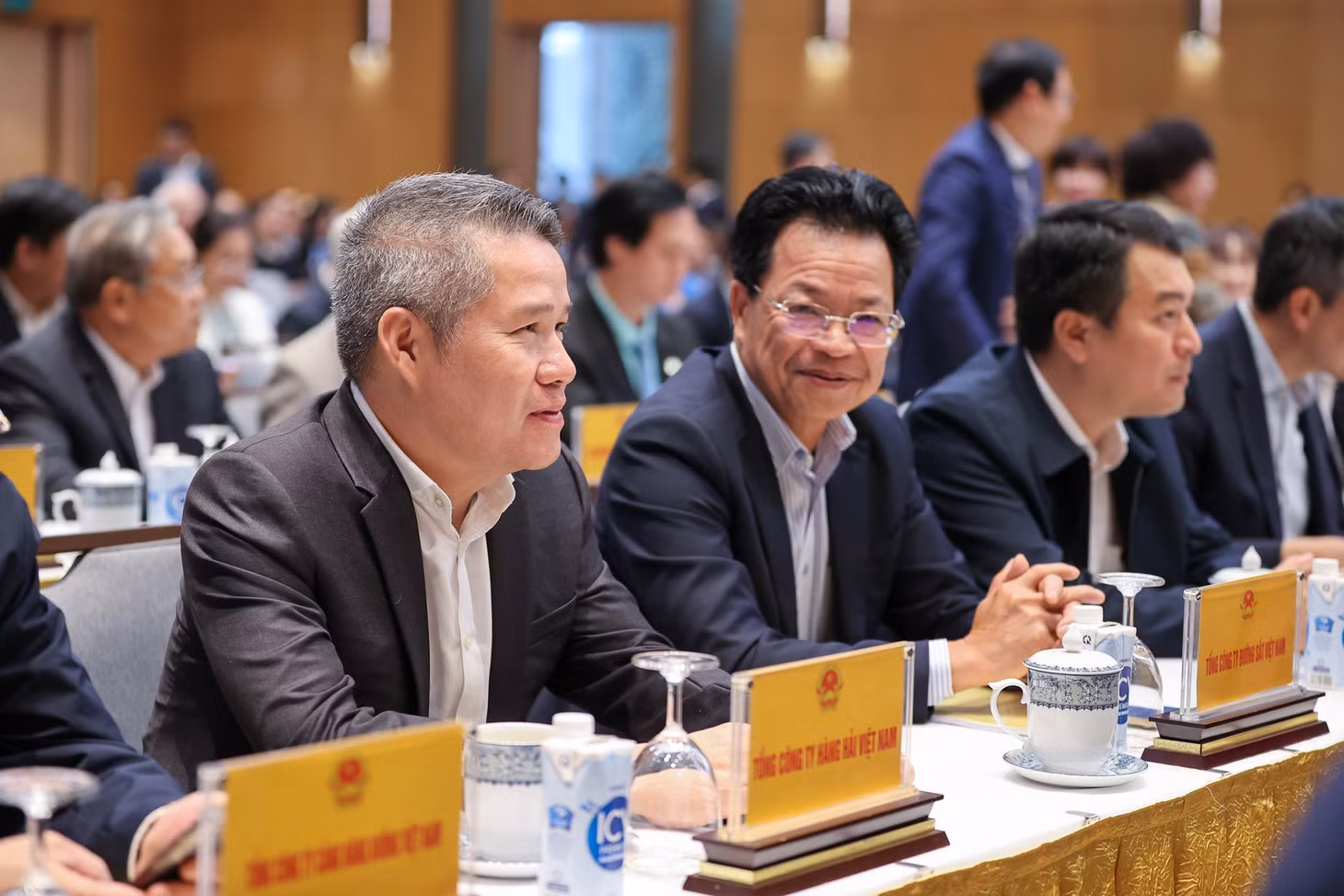 Đại diện các doanh nghiệp, tổ chức tín dụng dự và phát biểu tại hội nghị - Ảnh: VGP/Nhật Bắc