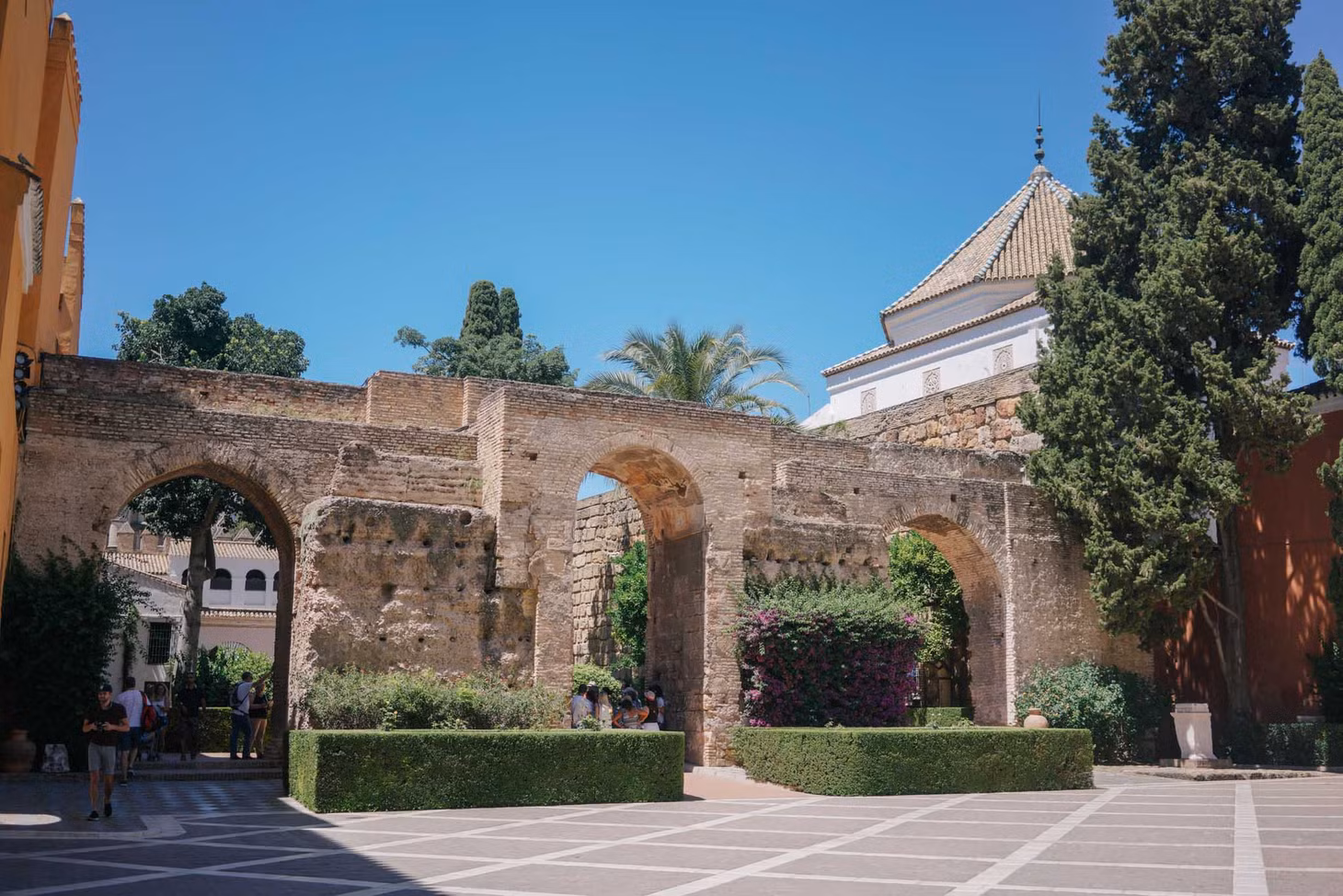 Một góc cổ kính tại Seville. Ảnh: Đặng Đức Vinh