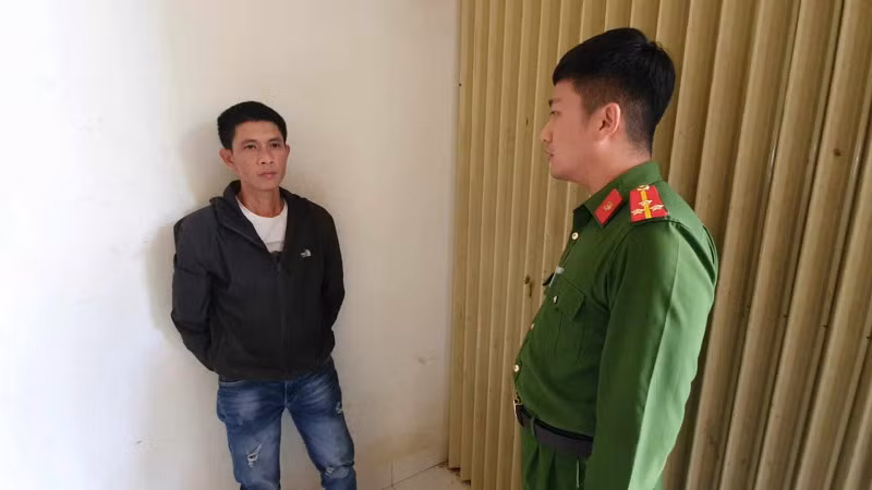 Đối tượng Đoàn Tú Khải tại cơ quan điều tra.