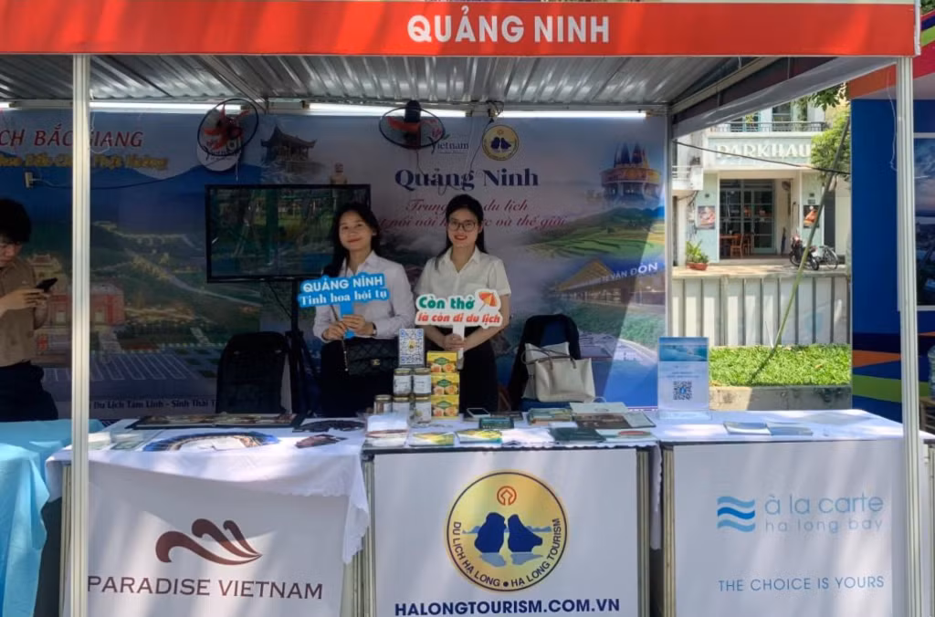 Gian hàng của Quảng Ninh tại Ngày hội Du lịch TP Hồ Chí Minh lần thứ 19 năm 2023. Ảnh: Trung tâm Thông tin xúc tiến Du lịch Quảng Ninh