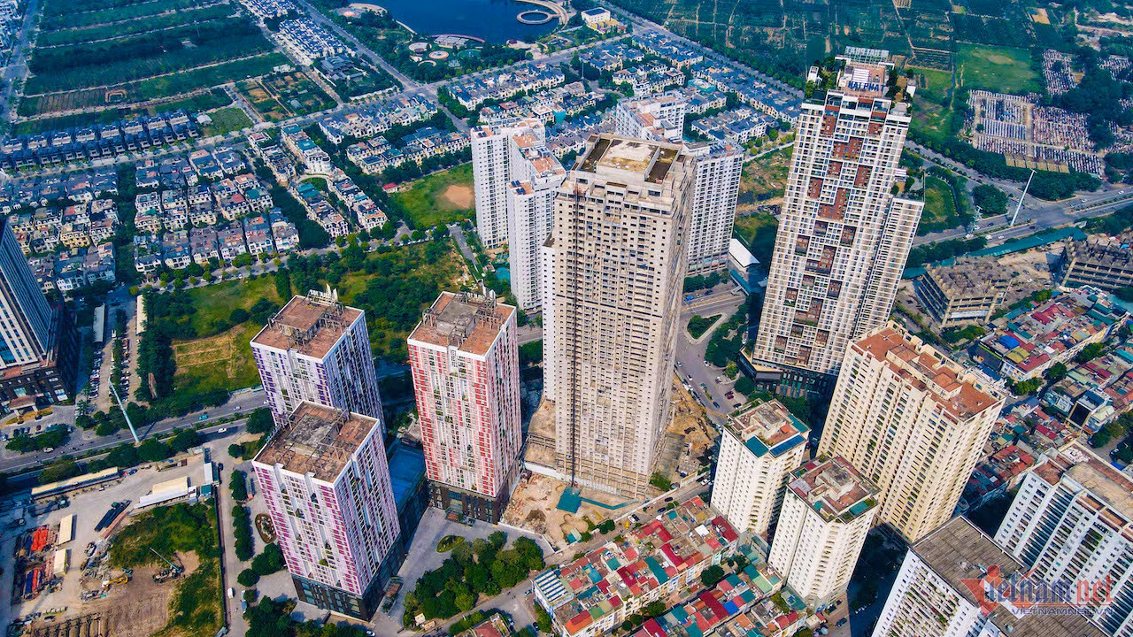 Giá chung cư đã đi vào sử dụng lẫn chung cư mới đều tăng mạnh. (Ảnh: Minh Hoàng)