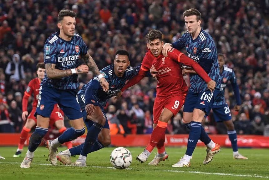 Arsenal thành công với cách chơi "đổ bê tông". Ảnh: Reuters.