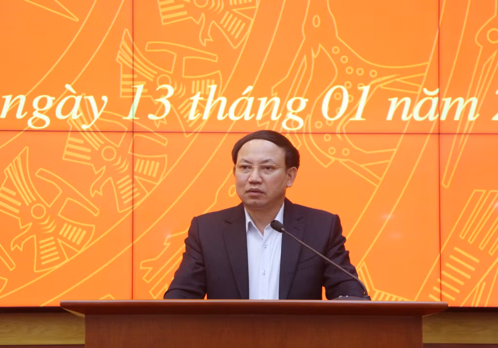 Đồng chí Nguyễn Xuân Ký, Ủy viên Trung ương Đảng, Bí thư Tỉnh ủy, Chủ tịch HĐND tỉnh, phát biểu khai mạc hội nghị.