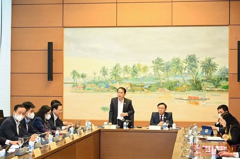 Các đại biểu Quốc hội tại phiên thảo luận tổ chiều 4/1/2022. (Ảnh: ĐĂNG KHOA).