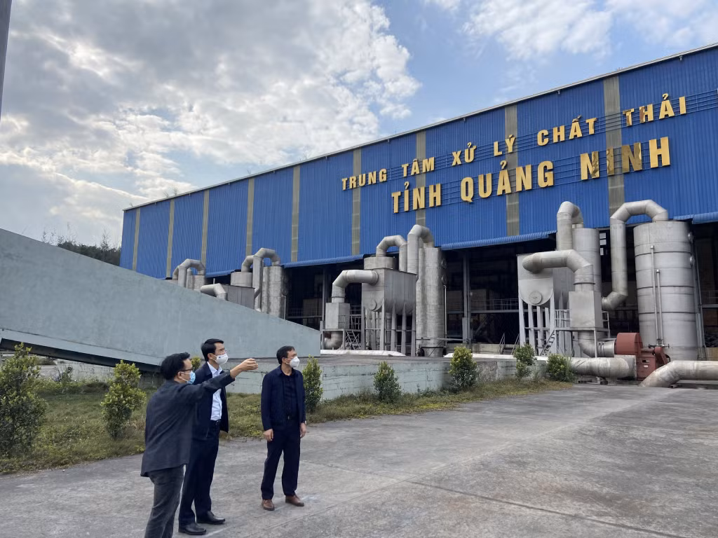 Đồng chí Phạm Văn Thành, Phó Chủ tịch UBND tỉnh yêu cầu Công ty Indevco triển khai dự án phải đảm bảo đúng các quy định về môi trường.