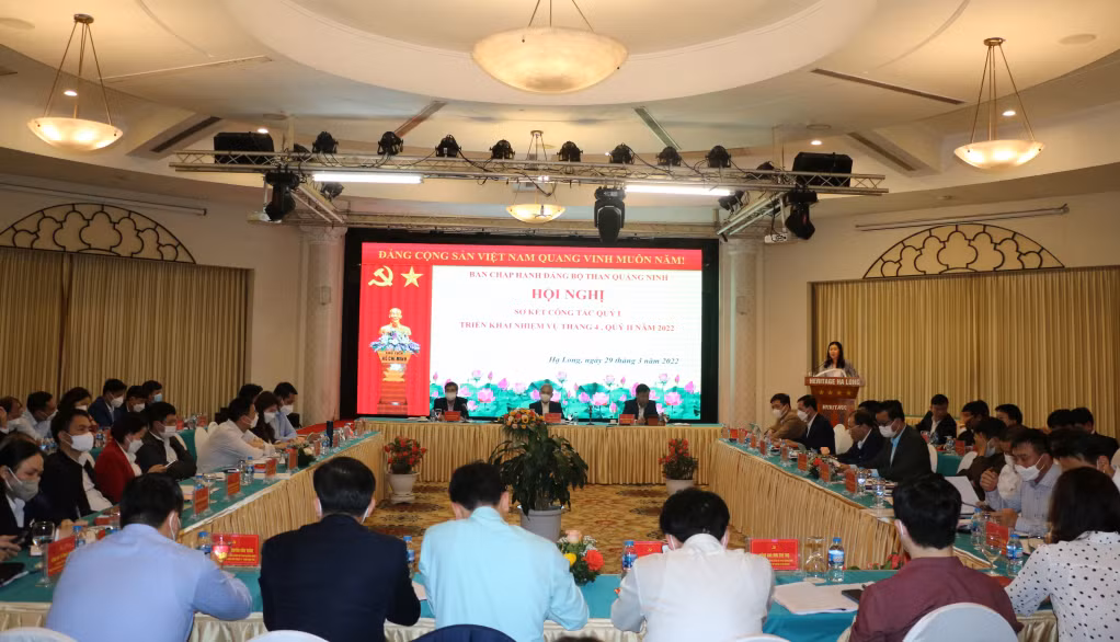 Quang cảnh hội nghị.