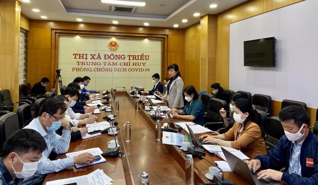 Đồng chí Nguyễn Thị Thu Hà, Phó Trưởng Đoàn ĐBQH tỉnh ghi nhận và đánh giá cao công tác tiếp công dân, giải quyết khiếu nại tố cáo trên địa bàn TX Đông Triều.