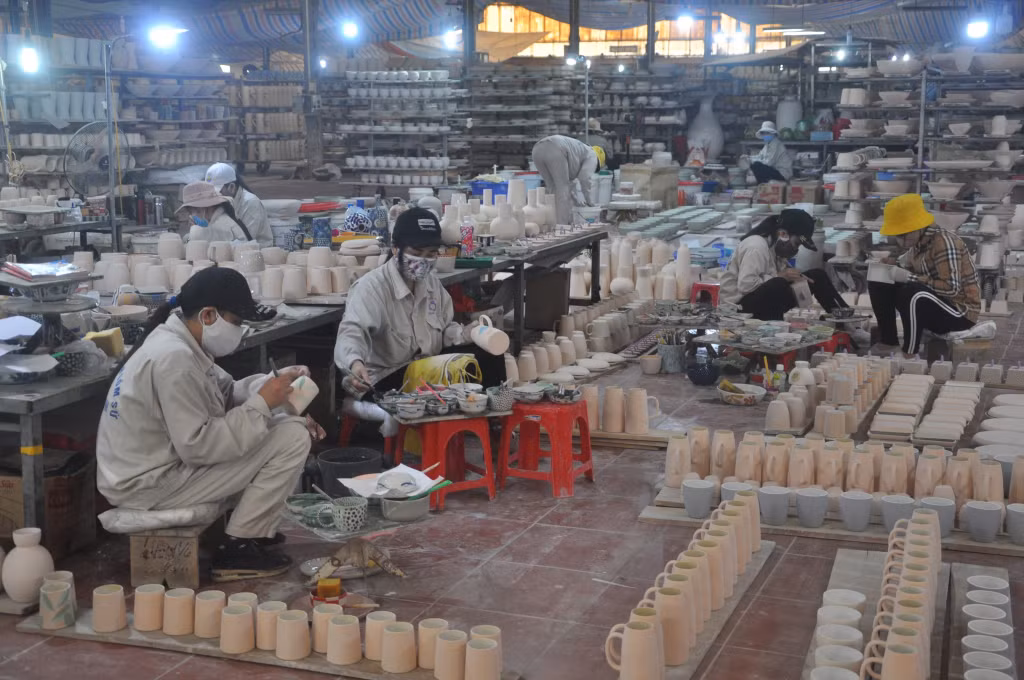 Lao động làng nghề được đảm bảo ổn định về việc làm, thu nhập.