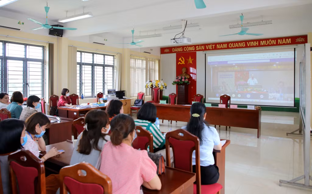 Sở GD&amp;ĐT– cơ quan thường trực Ban chỉ đạo thi tốt nghiệp THPT cấp tỉnh tổ chức họp trực tuyến với 37 điểm thi.