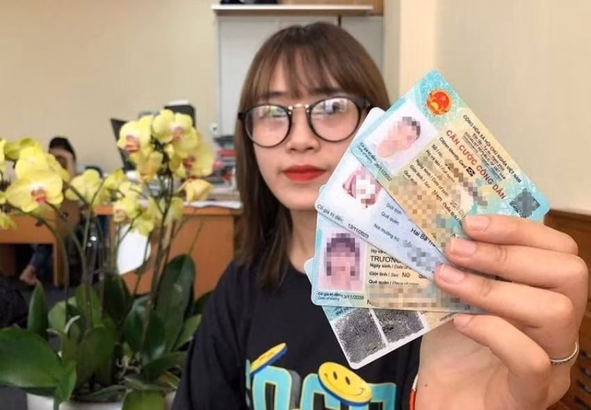 Người dân có thể sử dụng căn cước công dân gắn chíp đi khám, chữa bệnh. Ảnh: B.TUYẾN