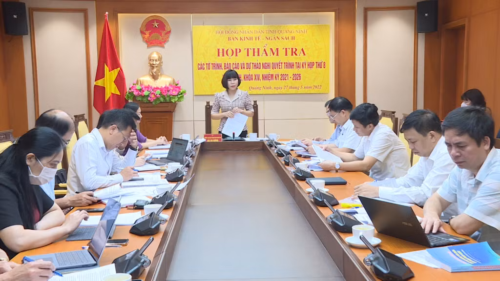 Ban Kinh tế - Ngân sách (HĐND tỉnh) họp thẩm tra dự thảo nghị quyết điều chỉnh, bổ sung một số nội dung Nghị quyết 50/NQ-HĐND.