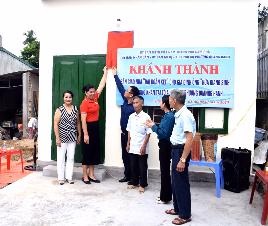 Ngôi nhà được khánh thành giúp ông Hứa Giang Sinh cùng gia đình ổn định cuộc sống