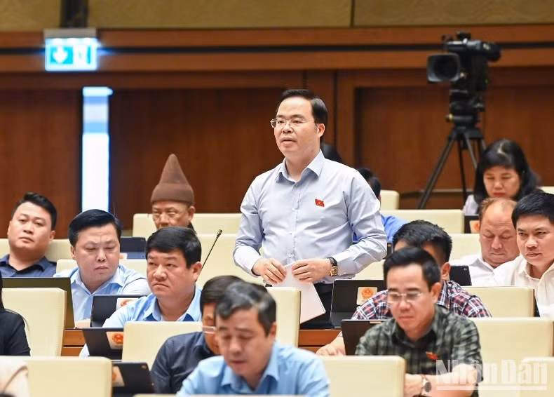 Đại biểu Trần Văn Khải - Đoàn đại biểu Quốc hội tỉnh Hà Nam. (Ảnh: DUY LINH)
