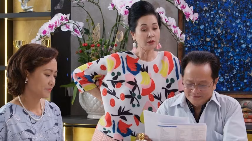 “Hoa vương” là bộ phim tâm lý tình cảm gia đình thu hút sự quan tâm của khán giả.