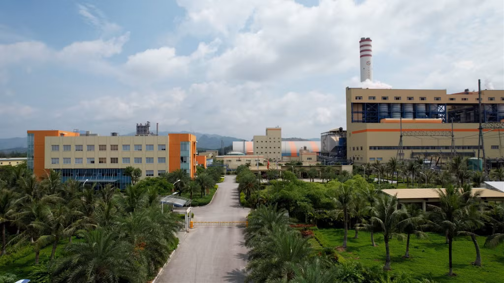 Khuôn viên nhà máy nhiệt điện Thăng Long (Công ty CP nhiệt điện Thăng Long).