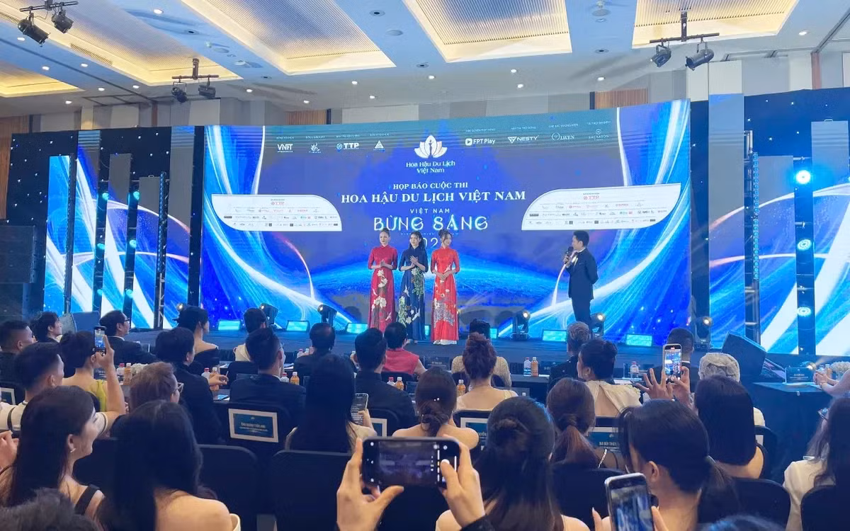 Hình ảnh tại buổi họp báo chiều 8/6.