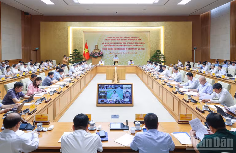 Quang cảnh phiên họp. (Ảnh: TRẦN HẢI)
