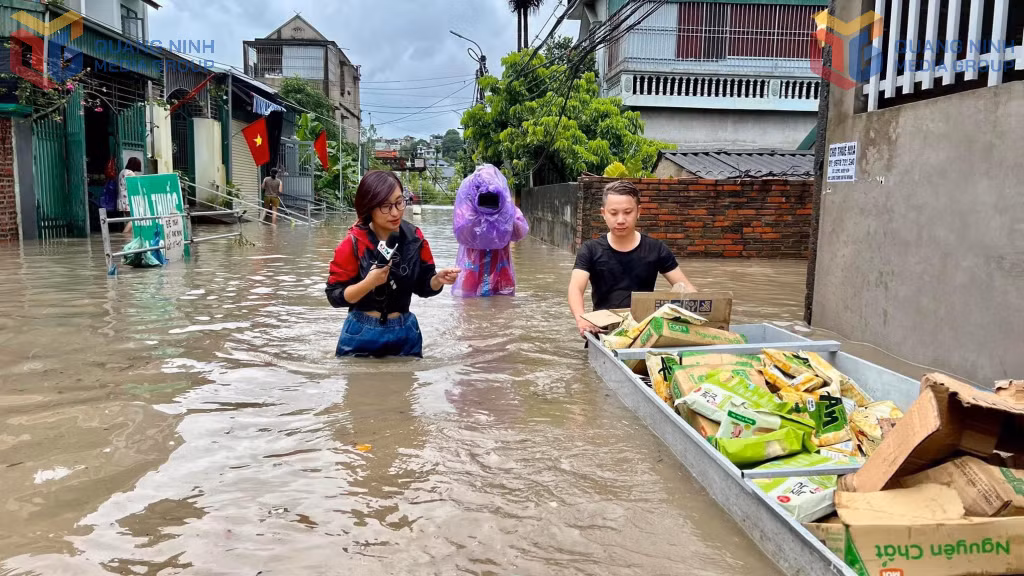 Trong quá trình tác nghiệp, phóng viên của Trung tâm Truyền thông tỉnh thường xuyên có mặt kịp thời ở những 