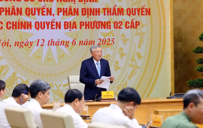 Phó Thủ tướng Thường trực Chính phủ Nguyễn Hòa Bình phát biểu tại Hội nghị.