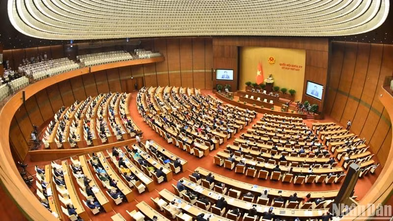 Toàn cảnh phiên bế mạc kỳ họp. (Ảnh: ĐĂNG KHOA)