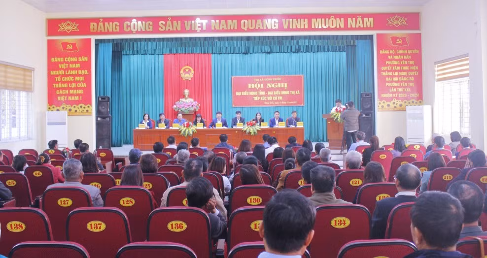 Quang cảnh buổi tiếp xúc.