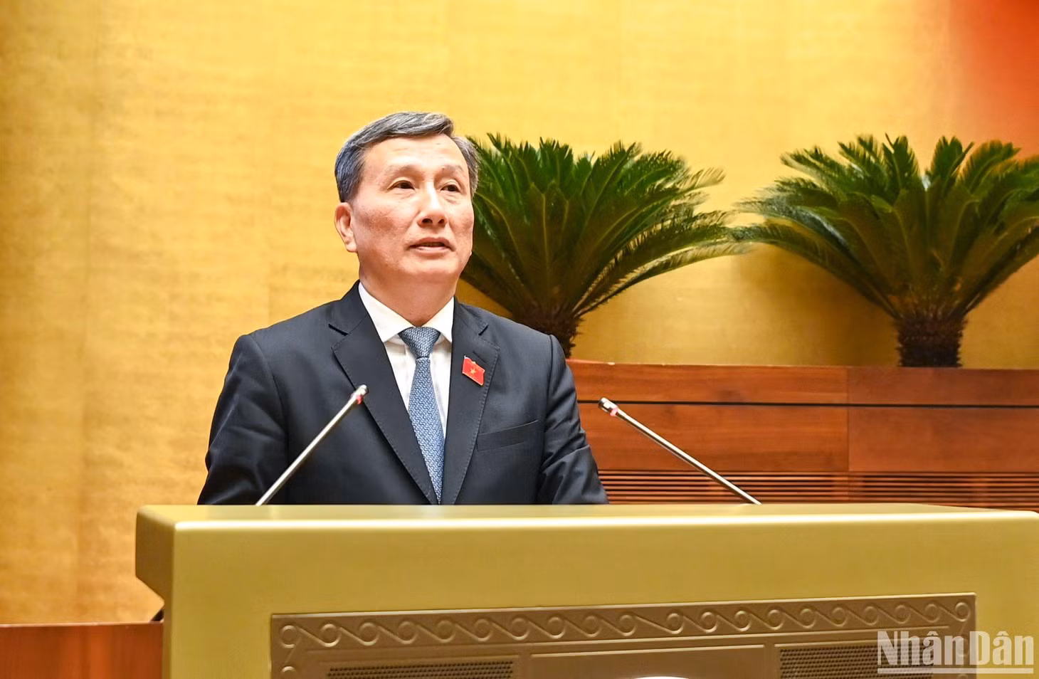 Trước khi tiến hành biểu quyết, Quốc hội nghe Chủ nhiệm Ủy ban Khoa học, Công nghệ và Môi trường Lê Quang Huy trình bày báo cáo giải trình, tiếp thu, chỉnh lý dự thảo Luật Viễn thông (sửa đổi). (Ảnh: DUY LINH)
