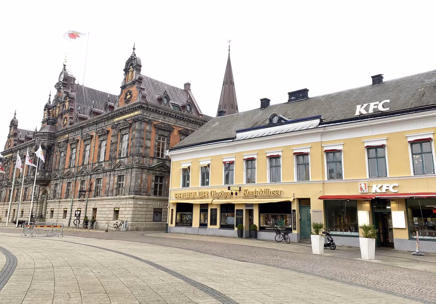 Khu phố cổ Gamla Vaster, công viên Slottsparken, quảng trường Malmo… là những điểm đến du khách có thể ghé thăm khi đến Malmo. Ảnh: Cao Việt Cường Cavicu