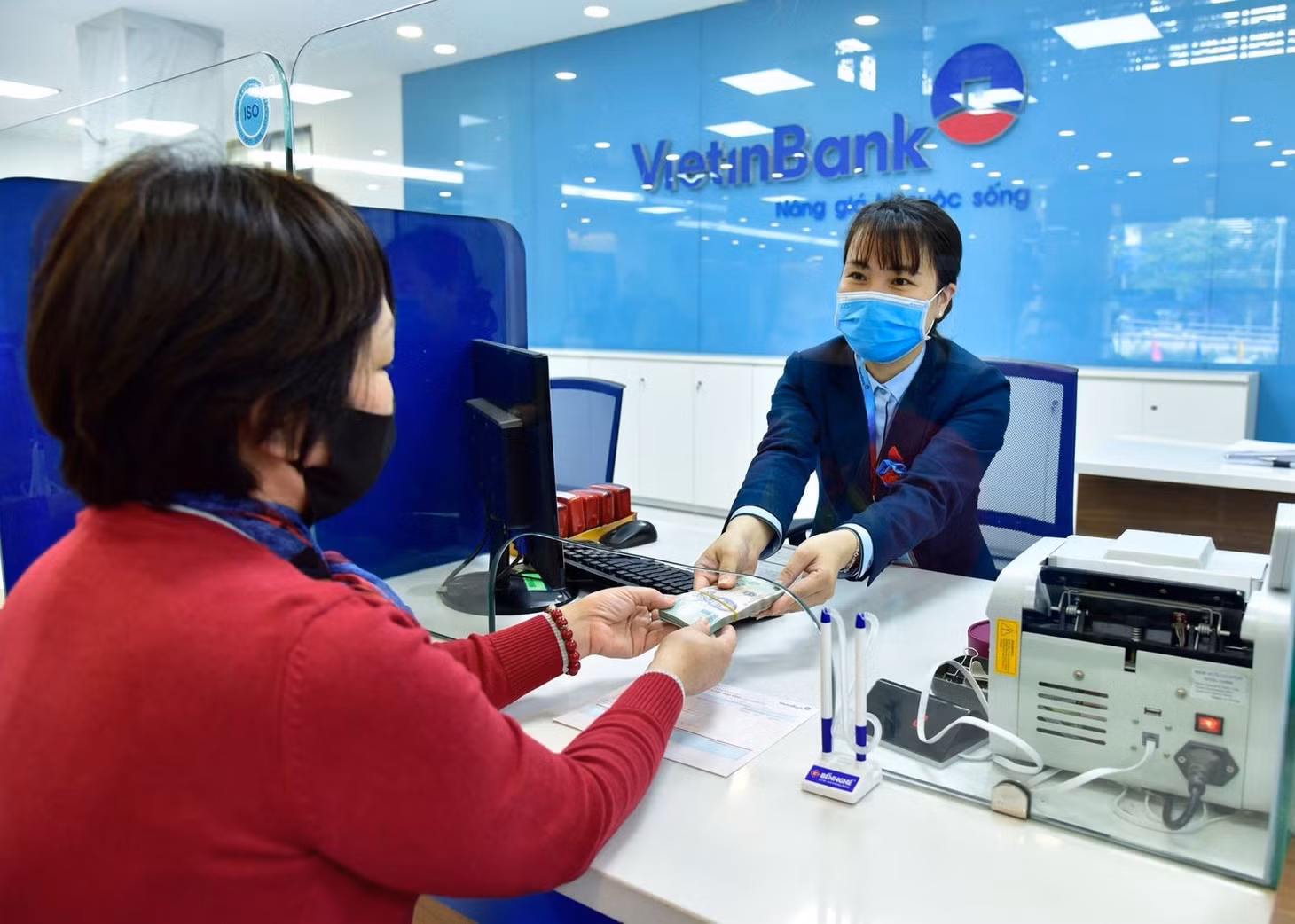 Vietinbank vẫn áp dụng mức lãi suất cũ với mức cao nhất còn 5,4%. Ảnh: NH