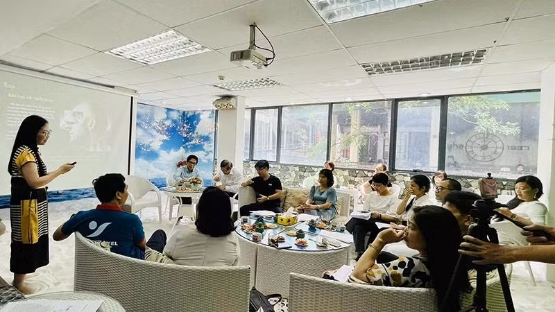 Toàn cảnh tọa đàm về du lịch chữa lành do STDe tổ chức.