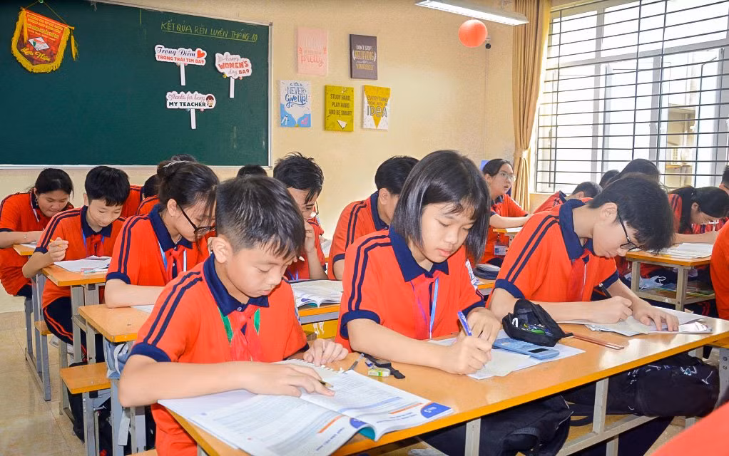Một tiết học của học sinh Trường THCS Trọng Điểm (TP Hạ Long).