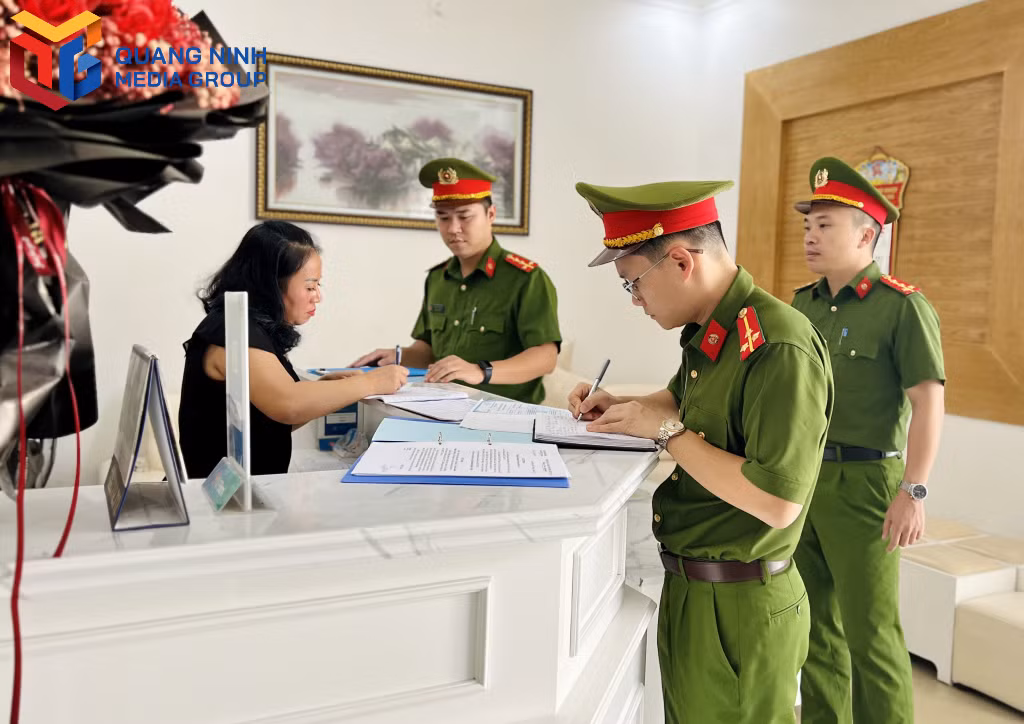 Kiểm tra tại khách sạn La Tho, phường Cẩm Tây.