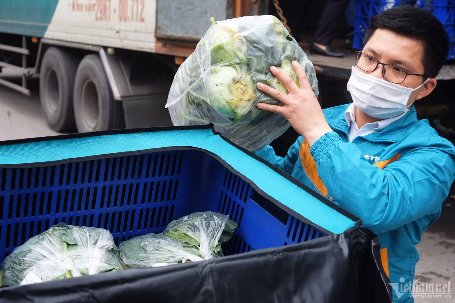 Nông sản Việt Nam hiện phổ biến với người dùng thương mại điện tử trong nước nhưng chưa có nhiều điều kiện bán online ra nước ngoài.