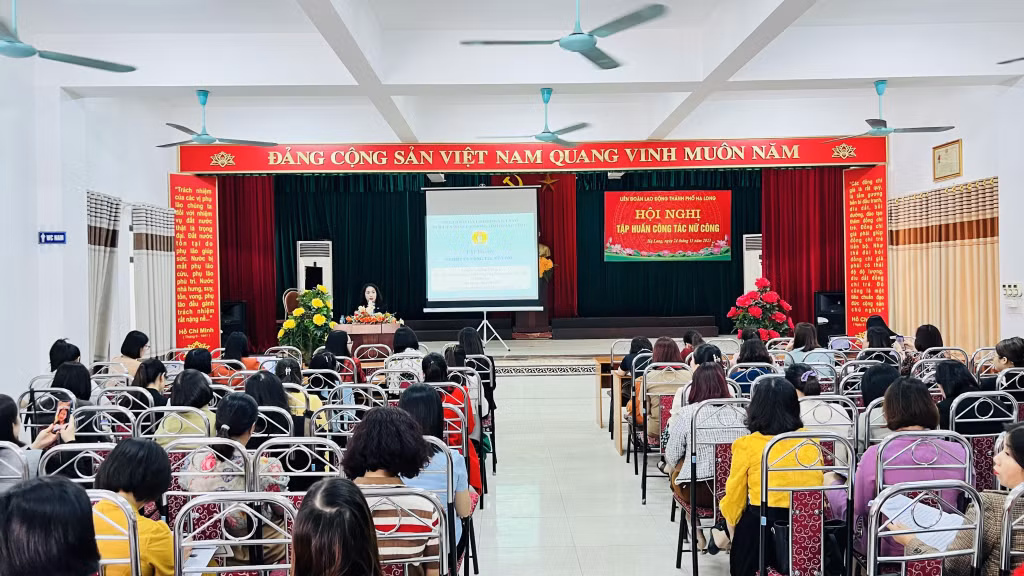 Tập huấn công tác nữ công.
