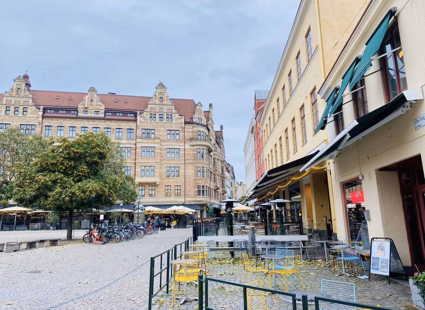 Thành phố Malmo cách thủ đô Stockholm hơn 600km về phía Nam, cách thủ đô Copenhagen của Đan Mạch khoảng 40km – được nối với nhau bởi cầu Oresund nổi tiếng. Ảnh: Cao Việt Cường Cavicu