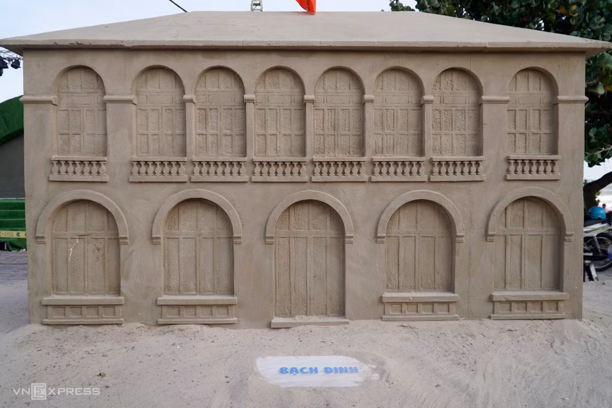 Mô phỏng Bạch Dinh.