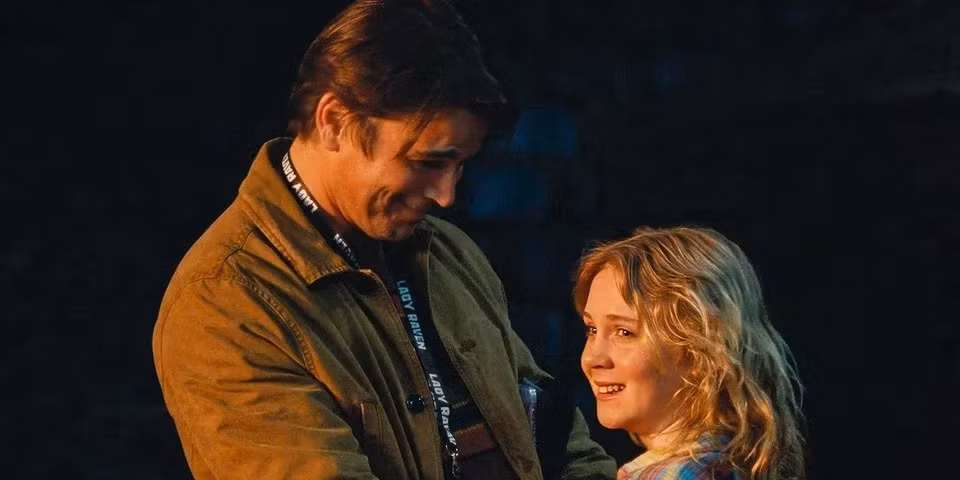 M. Night Shyamalan - "phù thủy kinh dị" của Hollywood mang Bẫy tới rạp Việt vào ngày 9/8. Phim theo chân Cooper (Josh Hartnett) cùng cô con gái tuổi teen đến buổi hòa nhạc của nữ ca sĩ đang rất được giới trẻ yêu thích. Tuy nhiên, concert này thực chất được tổ chức nhằm tóm gọn tên sát nhân man rợ với biệt danh "đồ tể" gây ra nhiều cái chết kinh hoàng trong khu vực.