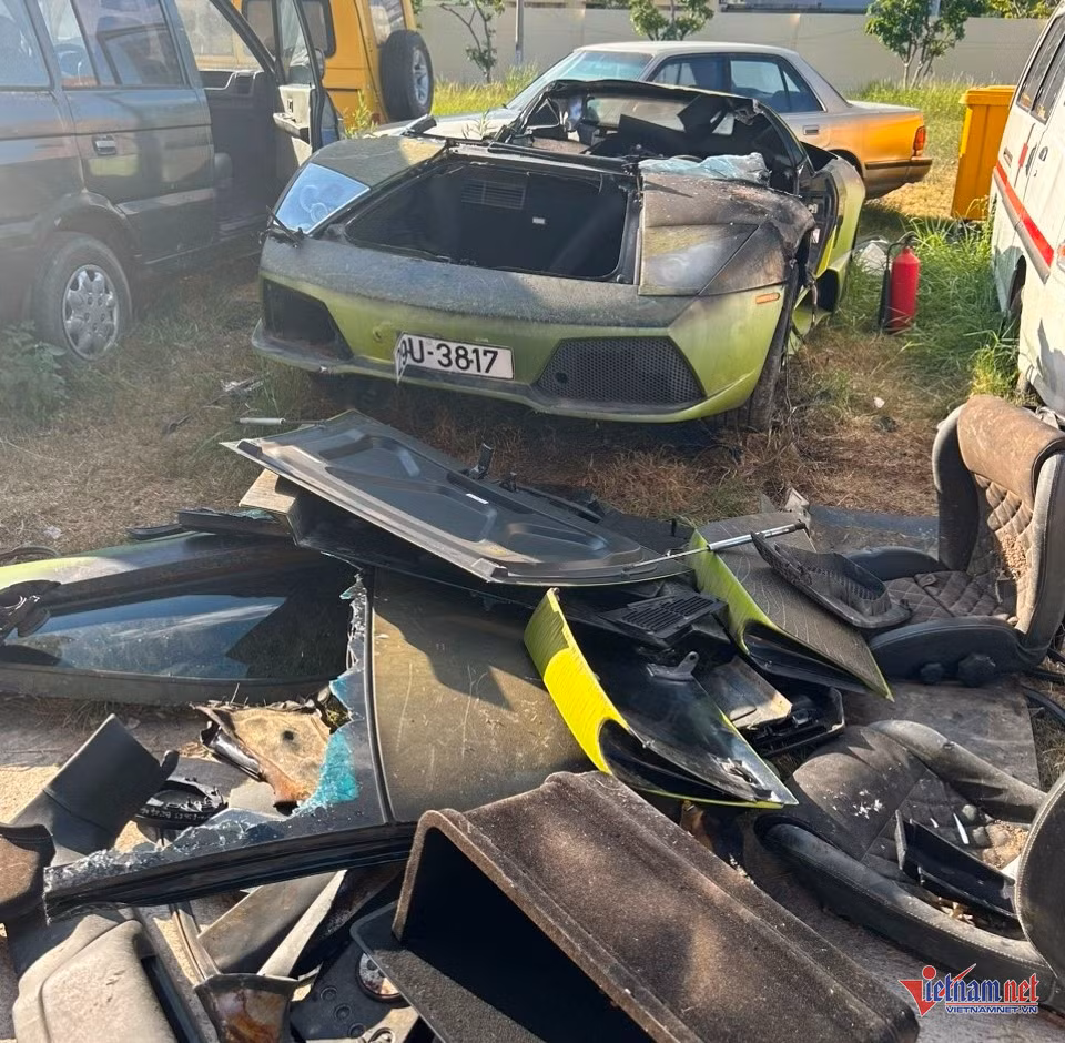 Hình ảnh xẻ xe Lamborghini thành phế liệu. Ảnh: Công an Quảng Bình