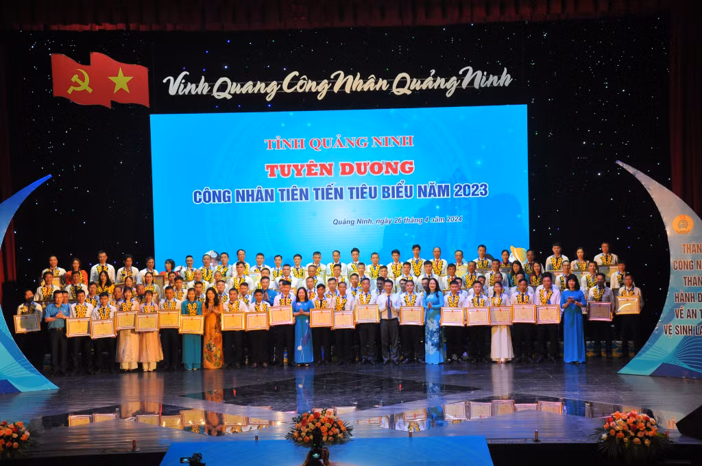 95 công nhân tiên tiếu tiêu biểu được tặng bằng khen của UBND tỉnh.