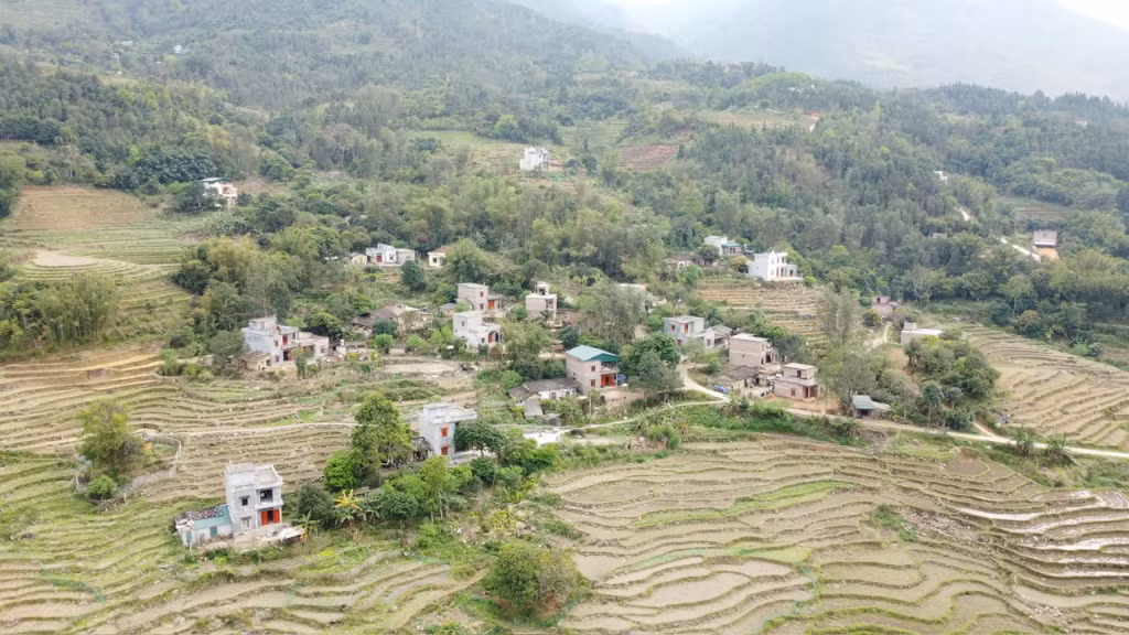 Một góc huyện miền núi biên giới Bình Liêu nhìn từ trên cao.
