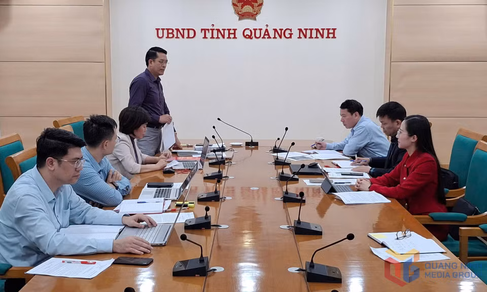 Các tiểu ban, tổ giúp việc họp rà soát công tác chuẩn bị Đại hội điểm Chi bộ Cơ quan Đảng ủy UBND tỉnh.