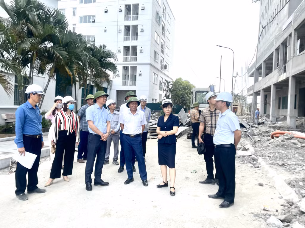 Đoàn giám sát Ban Kinh tế - Ngân sách HĐND tỉnh giám sát triển khai kế hoạch đầu tư công nguồn vốn ngân sách tỉnh, tháng 5/2023.