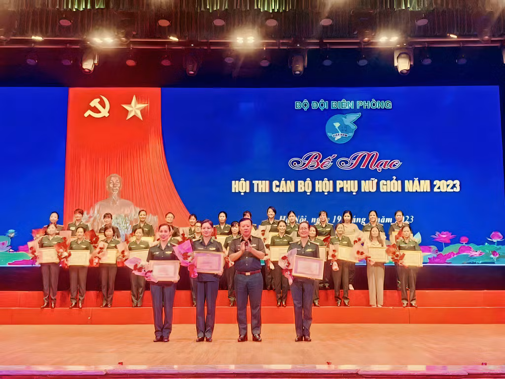 Thiếu tá Đào Phương Huyền, Chủ tịch Hội Phụ nữ BĐBP tỉnh tham gia Hội thi cán bộ phụ nữ giỏi năm 2023.