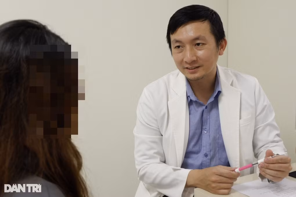 ThS.BS Đoàn Dư Mạnh, thành viên Hội bệnh mạch máu Việt Nam (Ảnh: Minh Nhật).