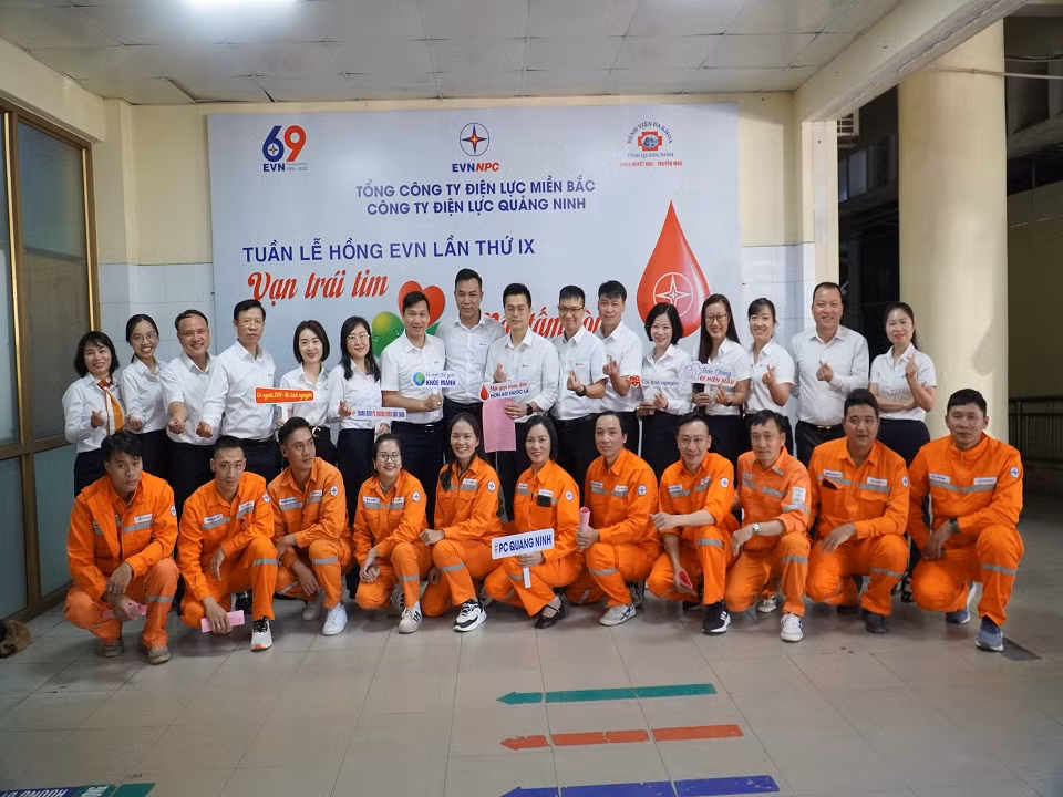 CBCNV PC Quảng Ninh hưởng ứng Tuần lễ hồng EVN lần thứ IX.