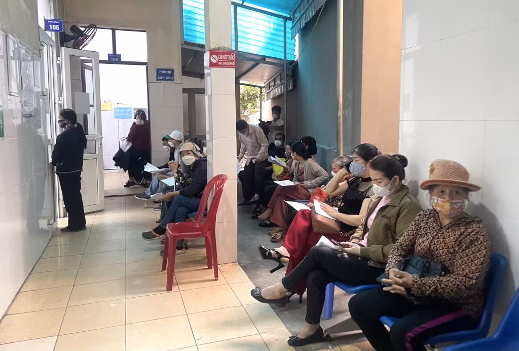 Trung tâm Y tế TP Uông Bí hiện nay đã xuống cấp, rất chật hẹp, đến nay đã được đưa vào kế hoạch triển khai các chương trình, đầu tư công khởi công mới giai đoạn 2024-2025.
