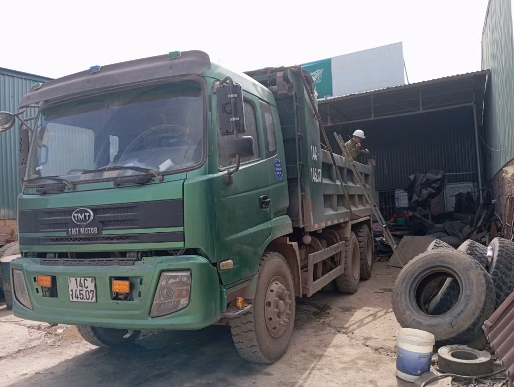 Các phương tiện vi phạm tự cắt dỡ cơi nới thành thùng, trở về đúng thiết kế....